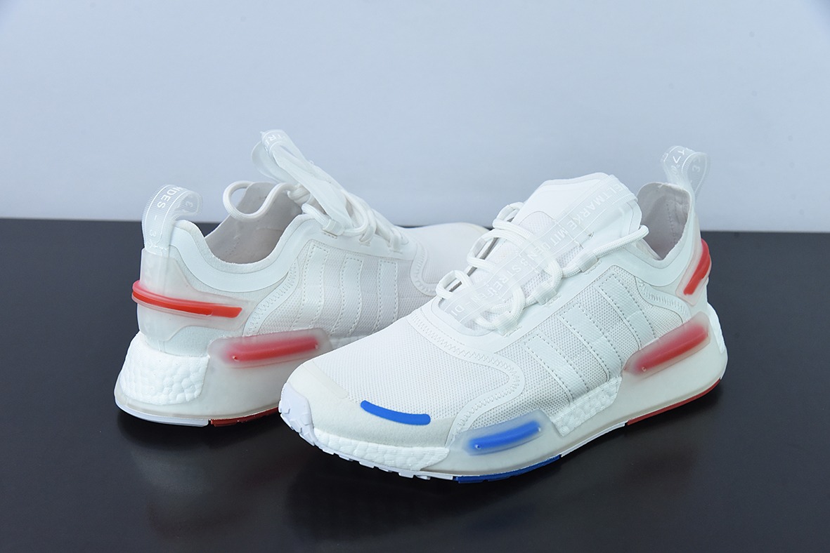 阿迪达斯Adidas NMD_V3 Boost"OG White"飞织系列低帮爆米花缓震百搭休闲运动跑步鞋“针织白宝蓝红”GX3379