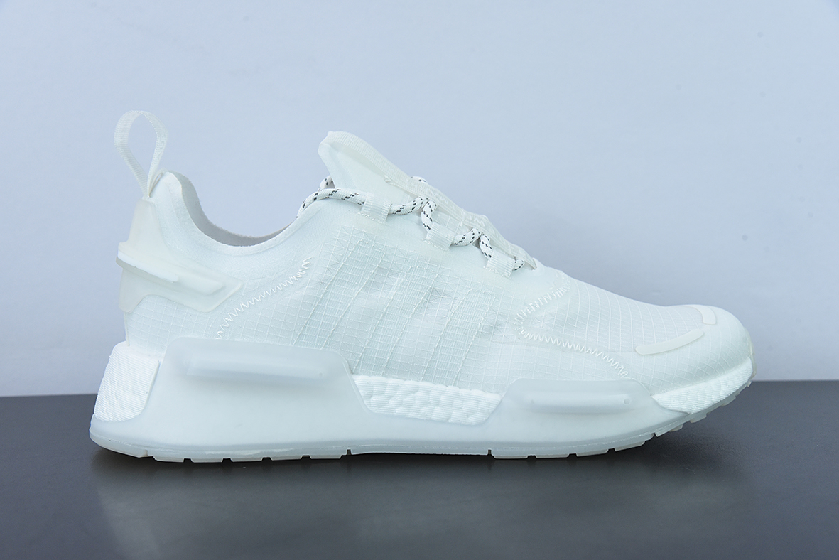 阿迪达斯Adidas NMD_V3 Boost"OG White"飞织系列低帮爆米花缓震百搭休闲运动跑步鞋“纯白”GX3374