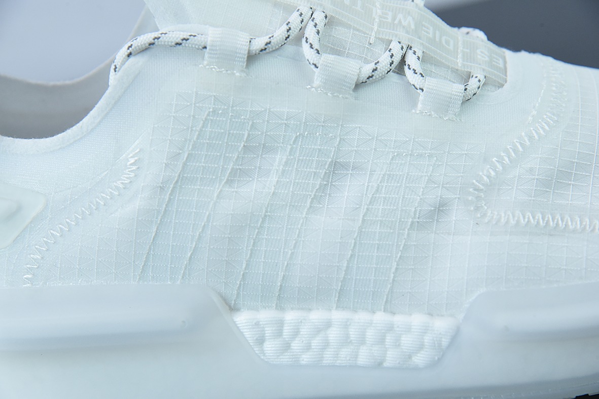 阿迪达斯Adidas NMD_V3 Boost"OG White"飞织系列低帮爆米花缓震百搭休闲运动跑步鞋“纯白”GX3374