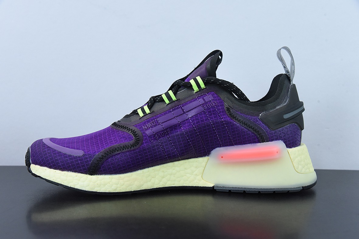 阿迪达斯Adidas NMD_V3 Boost"OG White"飞织系列低帮爆米花缓震百搭休闲运动跑步鞋“紫粉”GW3062