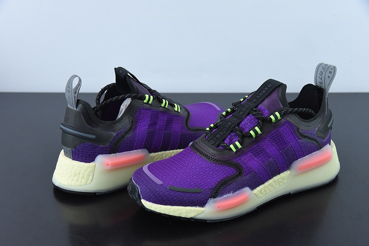阿迪达斯Adidas NMD_V3 Boost"OG White"飞织系列低帮爆米花缓震百搭休闲运动跑步鞋“紫粉”GW3062