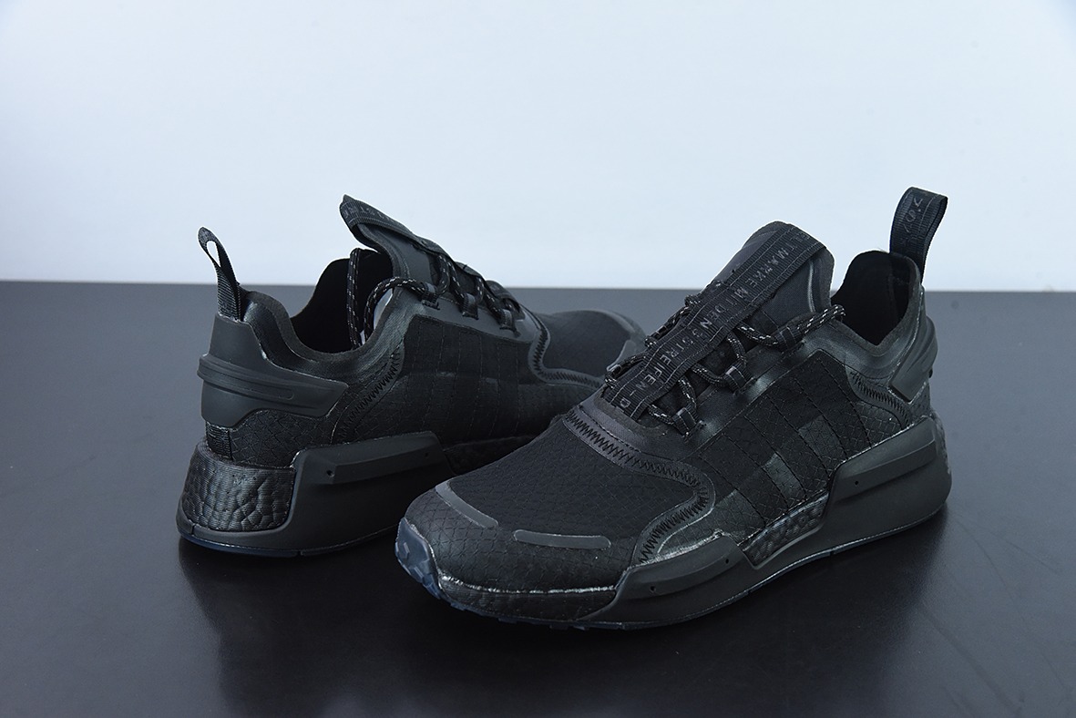 阿迪达斯Adidas NMD_V3 Boost"OG White"飞织系列低帮爆米花缓震百搭休闲运动跑步鞋“黑色”GX3373