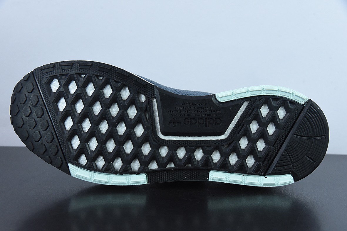 阿迪达斯Adidas NMD_V3 Boost"OG White"飞织系列低帮爆米花缓震百搭休闲运动跑步鞋“灰绿”GZ4353