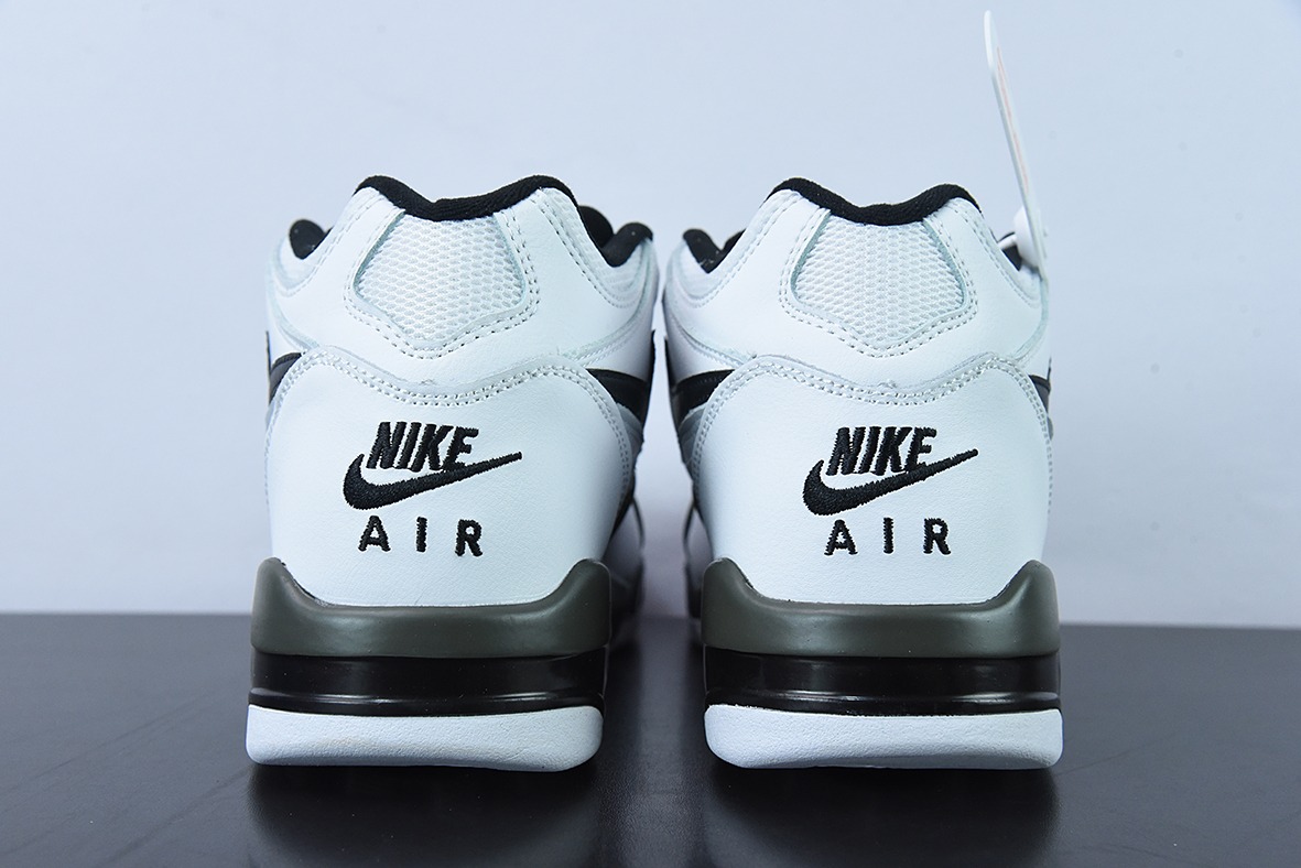 Air Flight Legacy 白黑 将经典Air Jordan 3和Air Jordan 4元素融为一体。货号:CJ5390-101