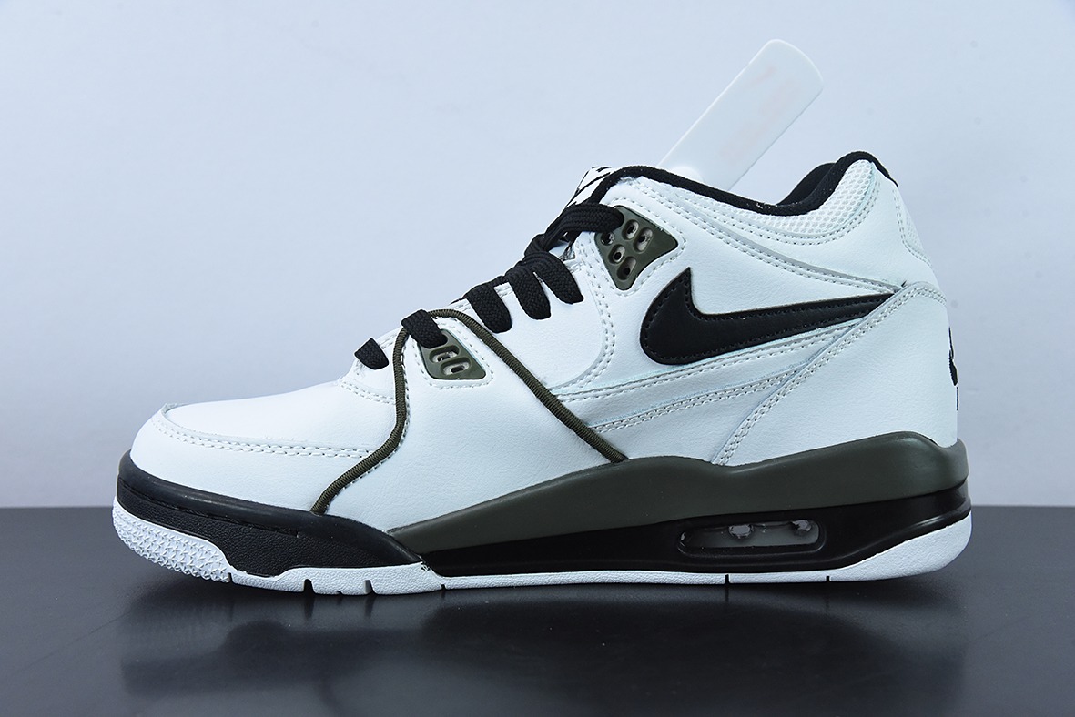 Air Flight Legacy 白黑 将经典Air Jordan 3和Air Jordan 4元素融为一体。货号:CJ5390-101