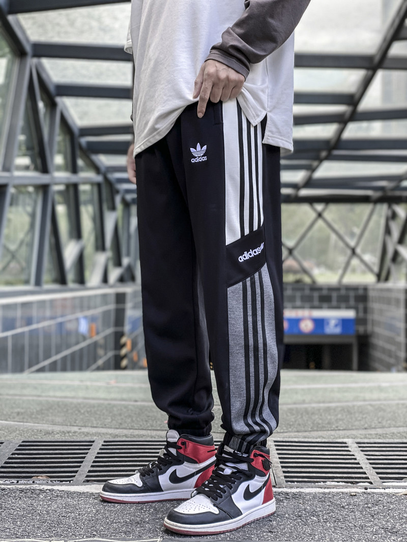 150 Adidas三叶草水貂绒加绒加厚拼色长裤