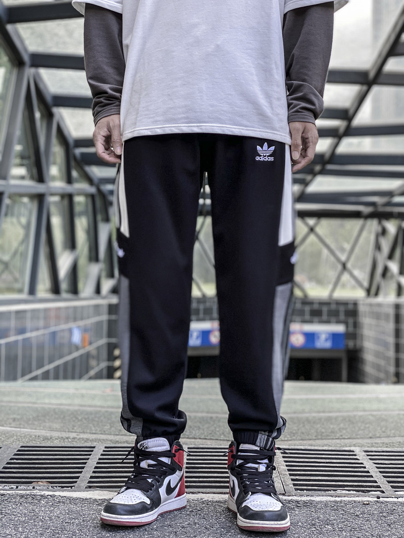 150 Adidas三叶草水貂绒加绒加厚拼色长裤