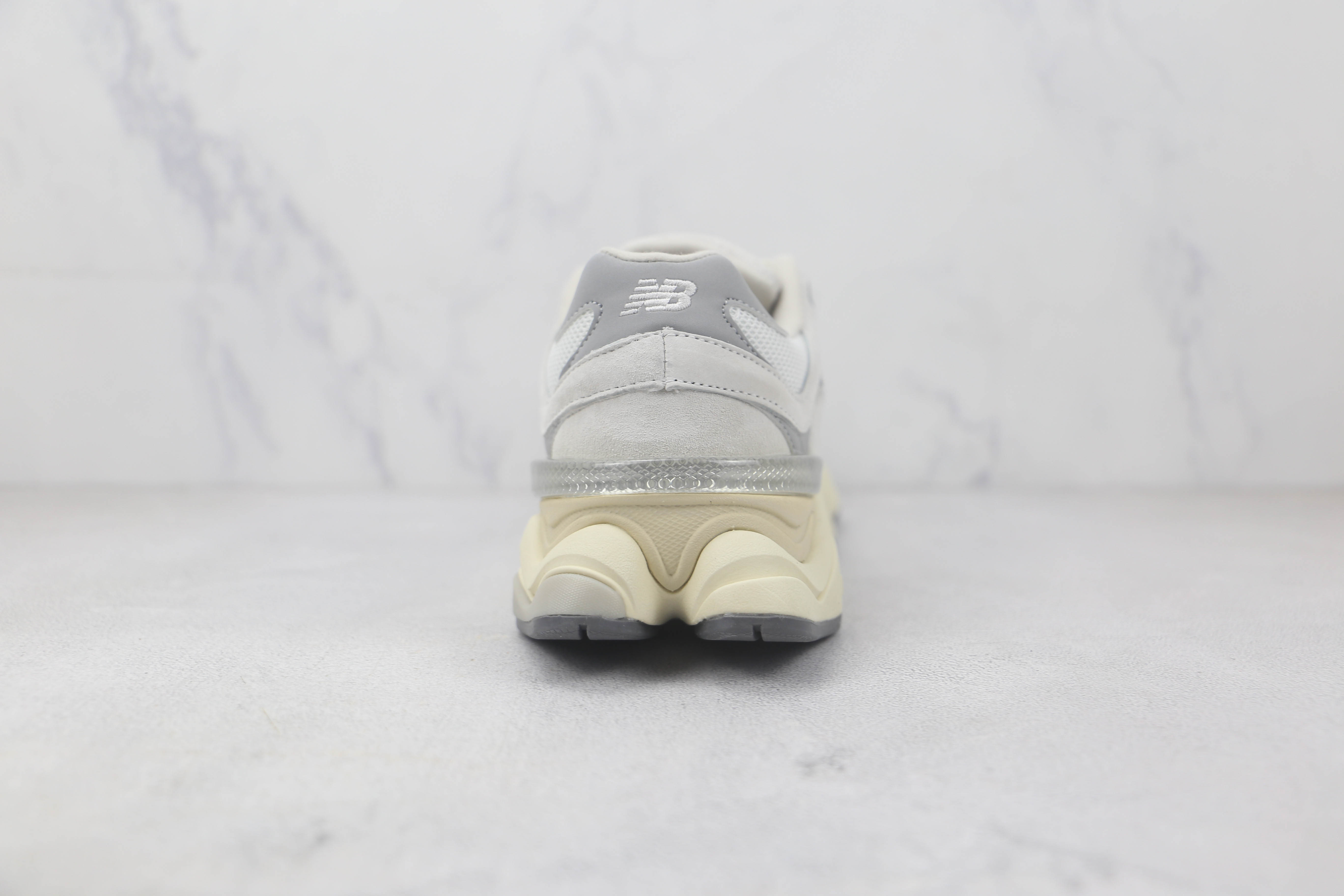 Jo eFrsehogods x eNw Blaance NB9060联名款 U9060ECA 白灰 U9060ECA