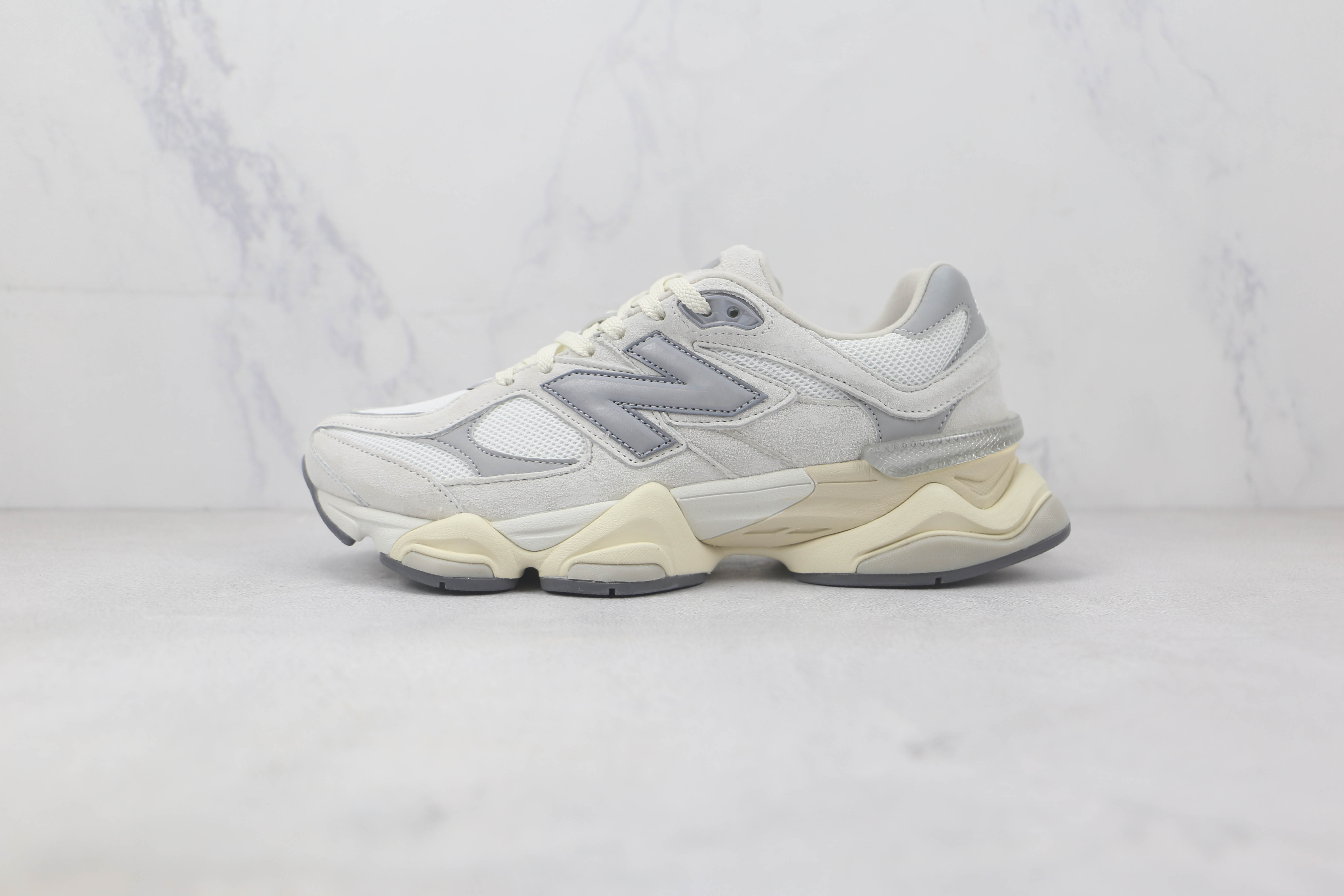 Jo eFrsehogods x eNw Blaance NB9060联名款 U9060ECA 白灰 U9060ECA