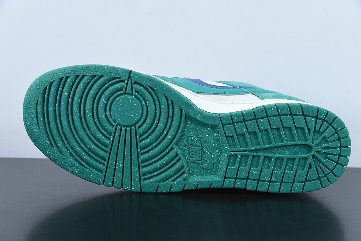 Nike SB Dunk Low SE "85 Green Blue"扣篮系列低帮休闲运动滑板板鞋“麂皮帆白绿蓝双钩”货号：DO9457-101