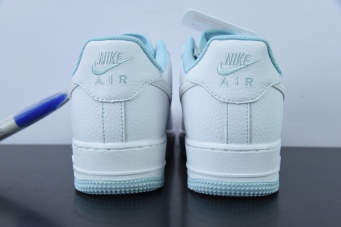 Nk Air Force 1'07 Low 白天蓝配色 空军一号马克线满天星低帮休闲板鞋 货号UO6369-568