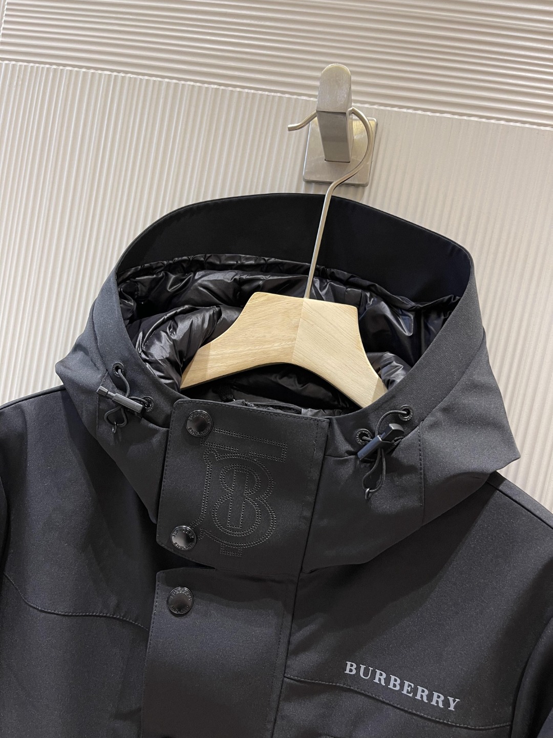 2022秋冬Burbe*ry 连帽风雪服羽绒外套