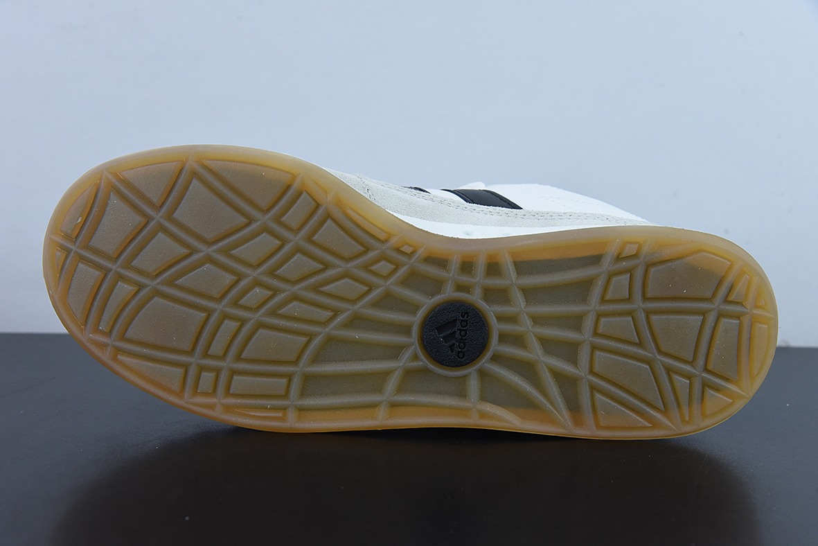 阿迪达斯 Originals Adimatic Low"White/Black/Grey"马蒂奇系列低帮复古鲨鱼面包休闲运动休闲滑板板鞋“白黑浅灰”DB2911