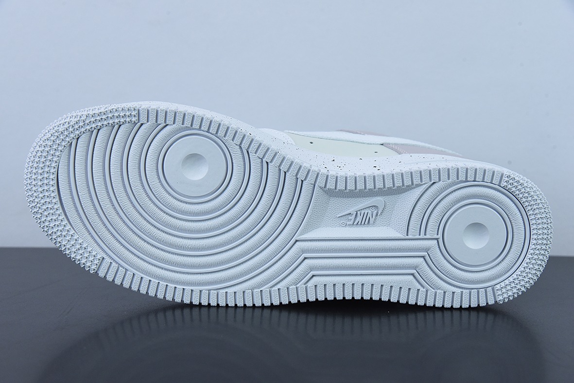 Air Force 1 '07 Low"White/Pink/Grey"空军一号白淡粉灰泼墨”低帮休闲板鞋货号:MM6023-536