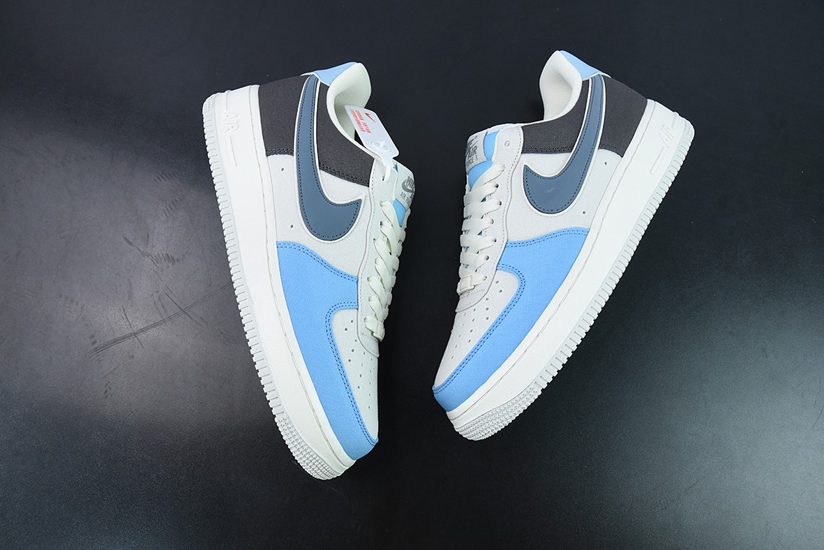 NK Air Force 1 '07  浅蓝布面空军一号低帮休闲板鞋 货号：DG2296-024