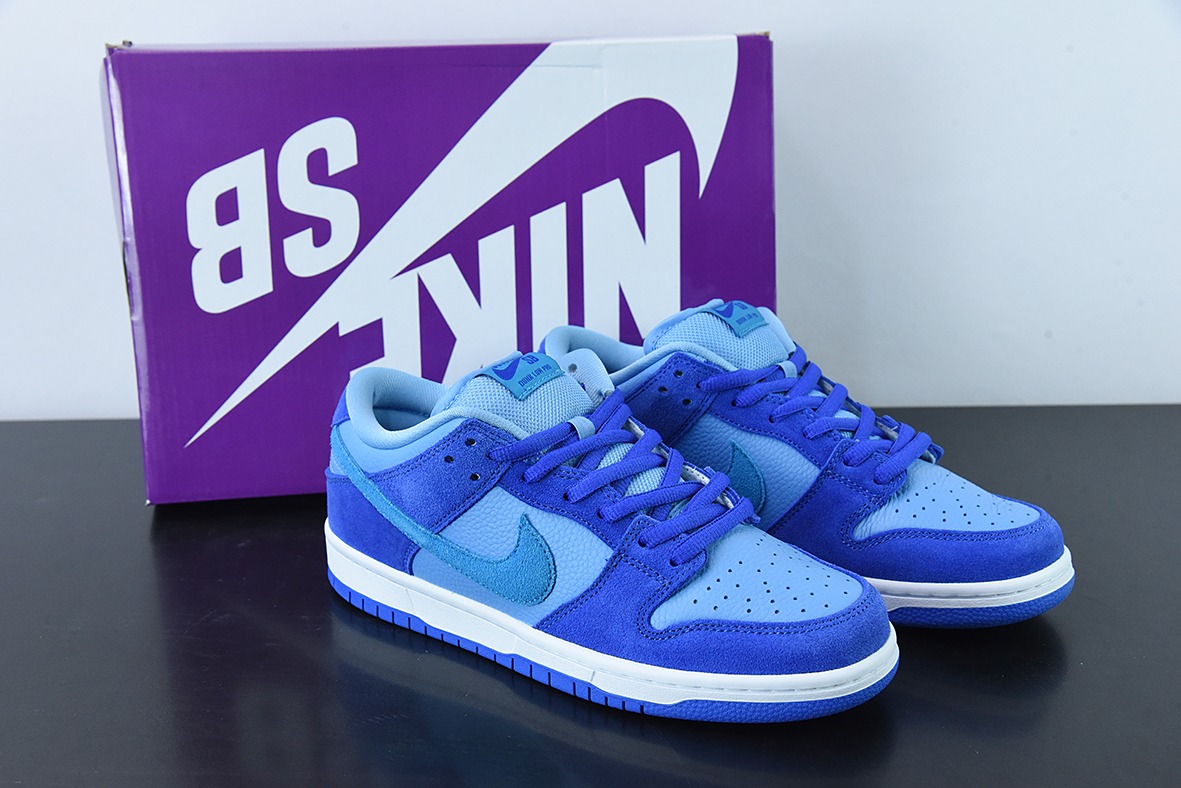 NK SB Dunk Low " Blue Raspberry " 蓝树莓 低帮运动休闲板鞋 货号:DM0807-400