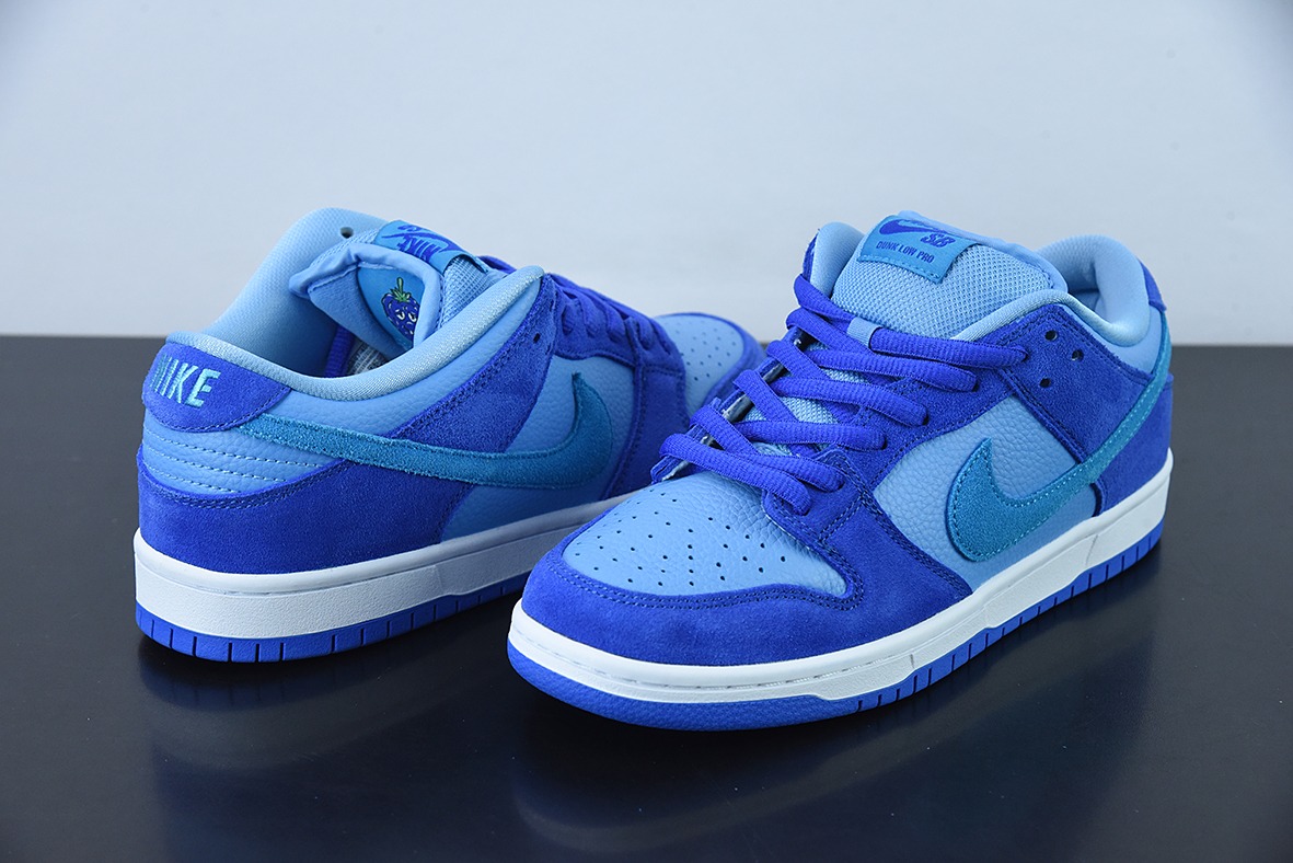 NK SB Dunk Low " Blue Raspberry " 蓝树莓 低帮运动休闲板鞋 货号:DM0807-400