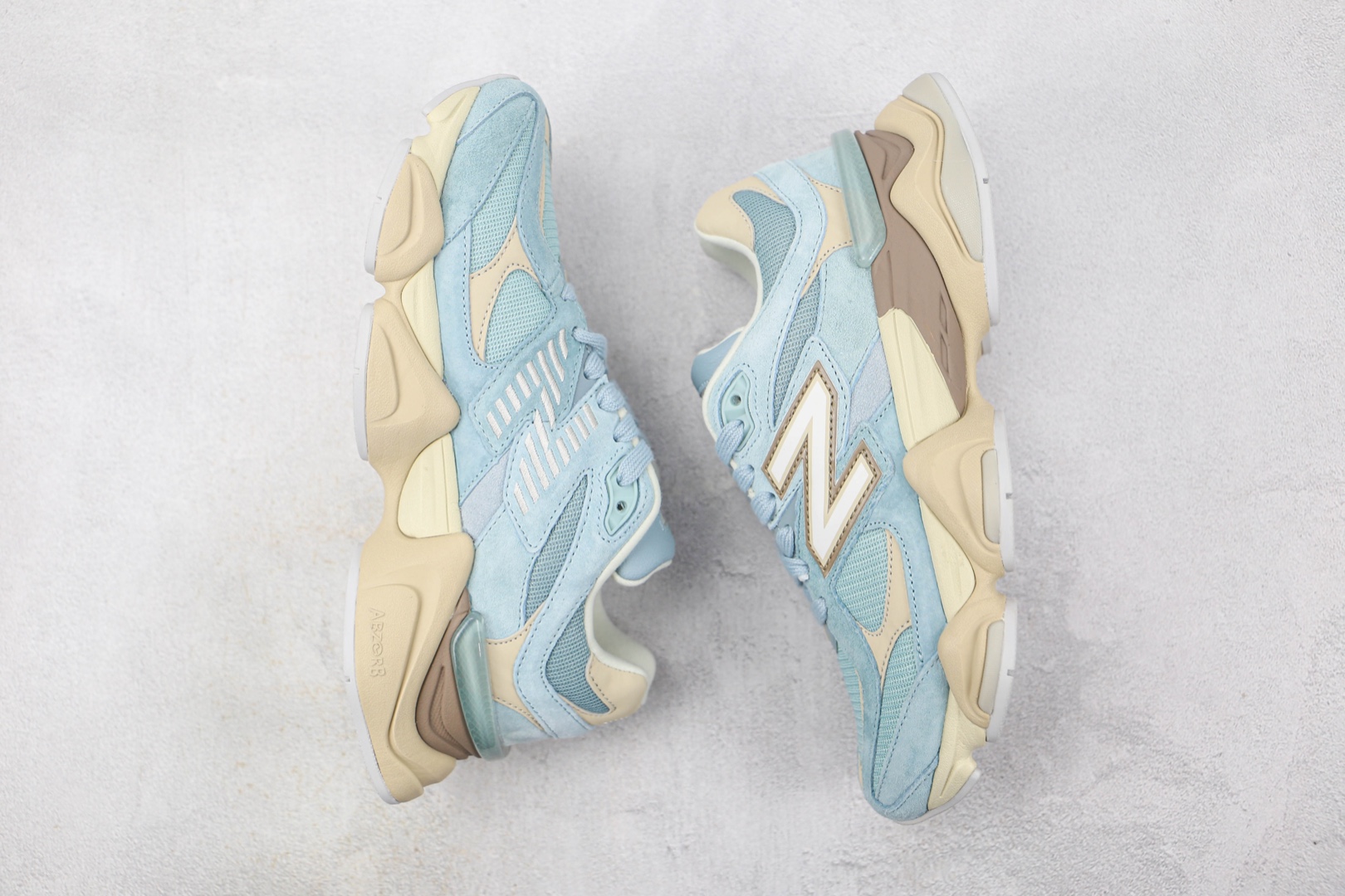 P240 Frsehogods x eNw Blaance NB9060联名款 U9060FNB 米白蓝 U9060FNB