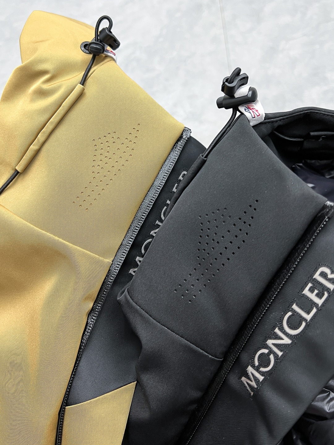 2022秋冬Mon*ler Grenoble系列压胶风雪羽绒服