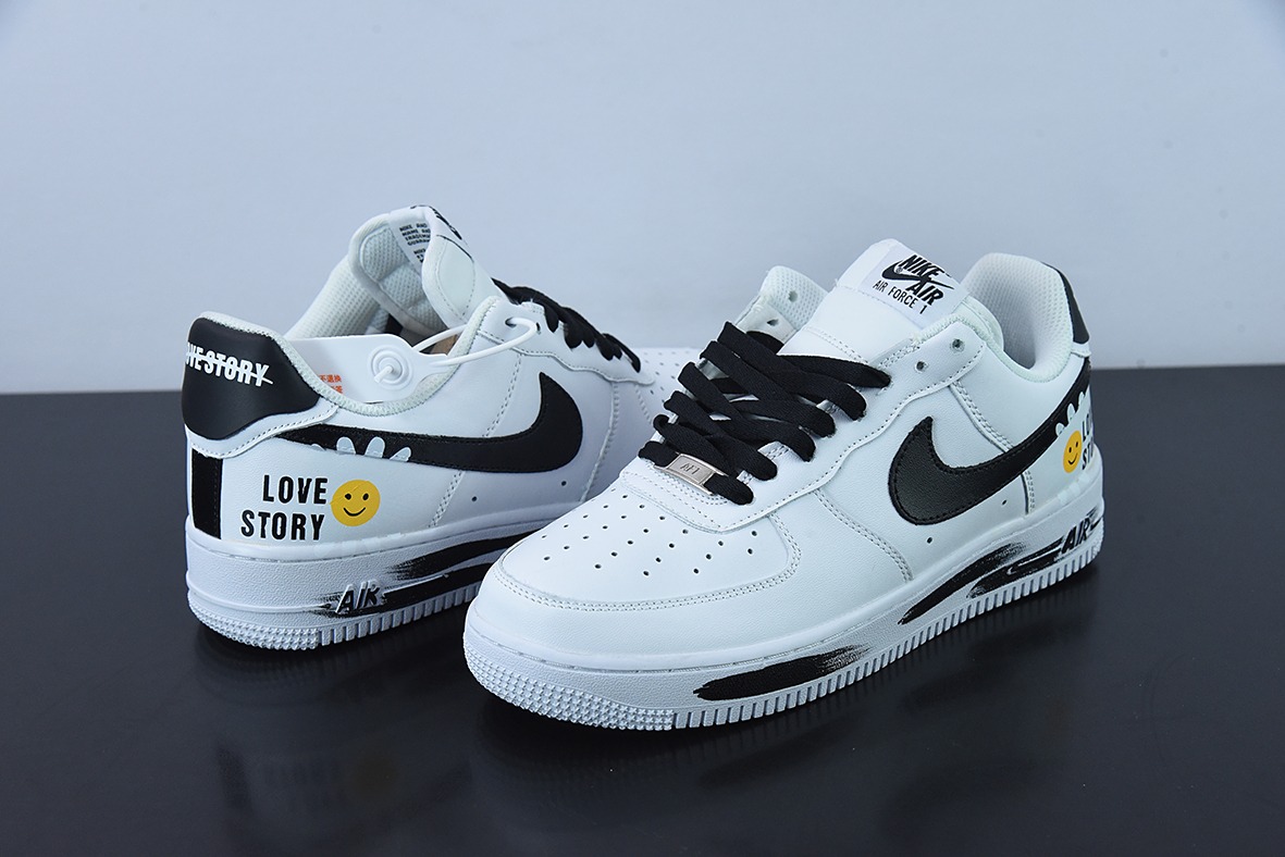 Nike Air Force 1 '07 Low 白黑黄笑脸低帮男女同款运动鞋 货号：DO5220-176