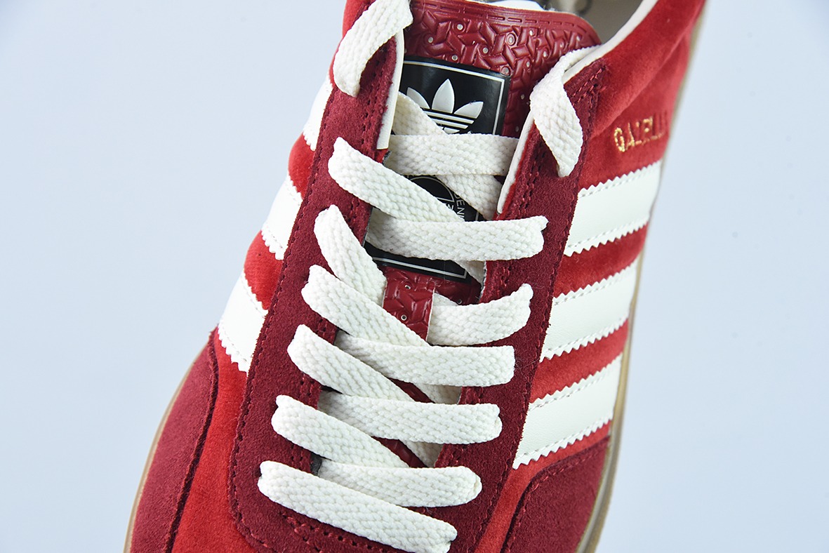 古驰Gucci x 德国运动品牌阿迪达斯Adidas Originals Gazelle"Esquisite Gucci"羚羊系列红色天鹅绒
