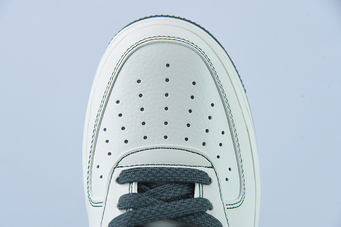 Undefeated x Nike Air Force 1 Low 米绿色 空军一号低帮货号:UN3699-066
