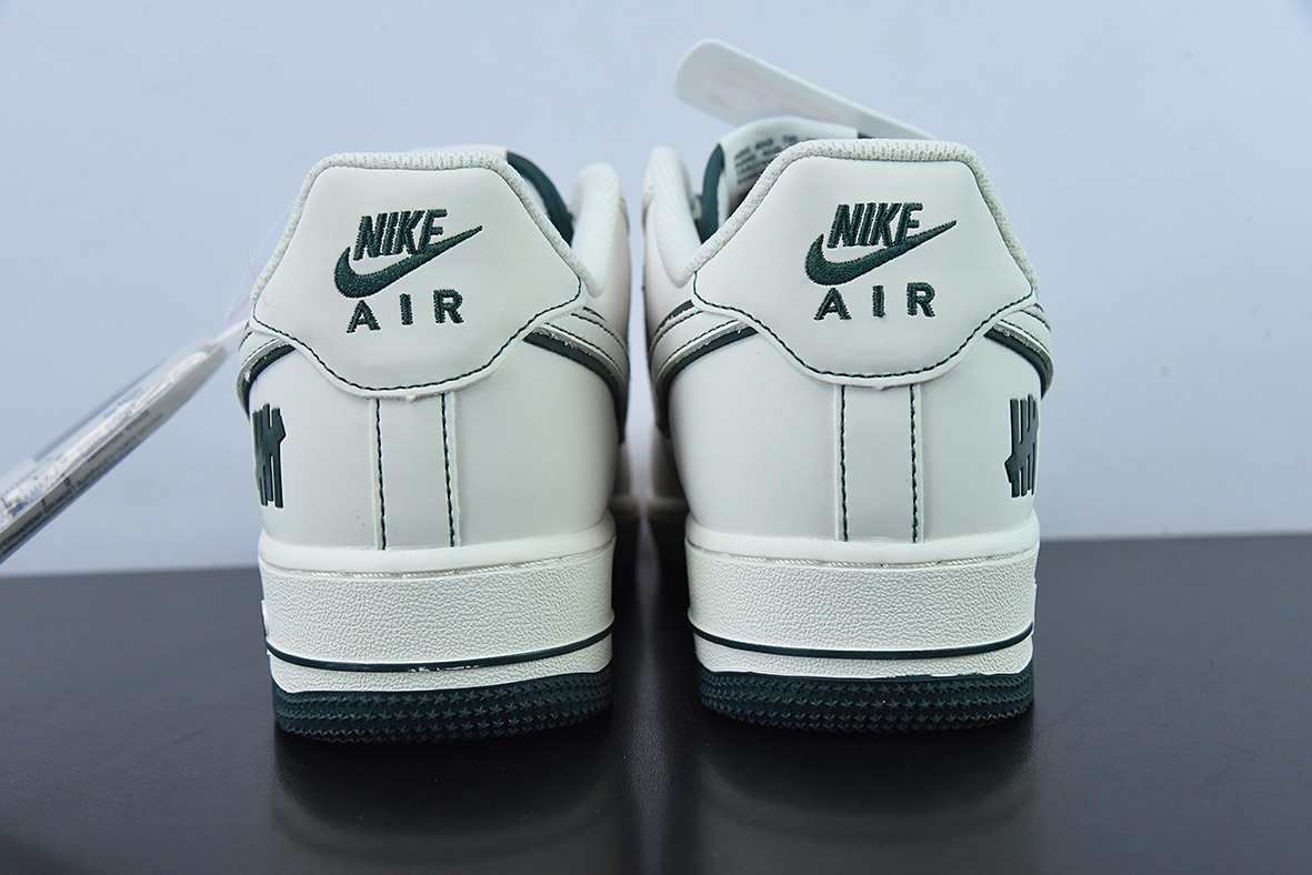 Undefeated x Nike Air Force 1 Low 米绿色 空军一号低帮货号:UN3699-066