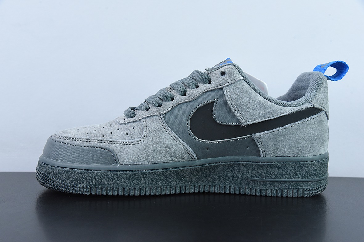 NK Air Force 1 空军一号运动板鞋 翻毛深灰蓝黑小双钩官方货号：DO6709-002