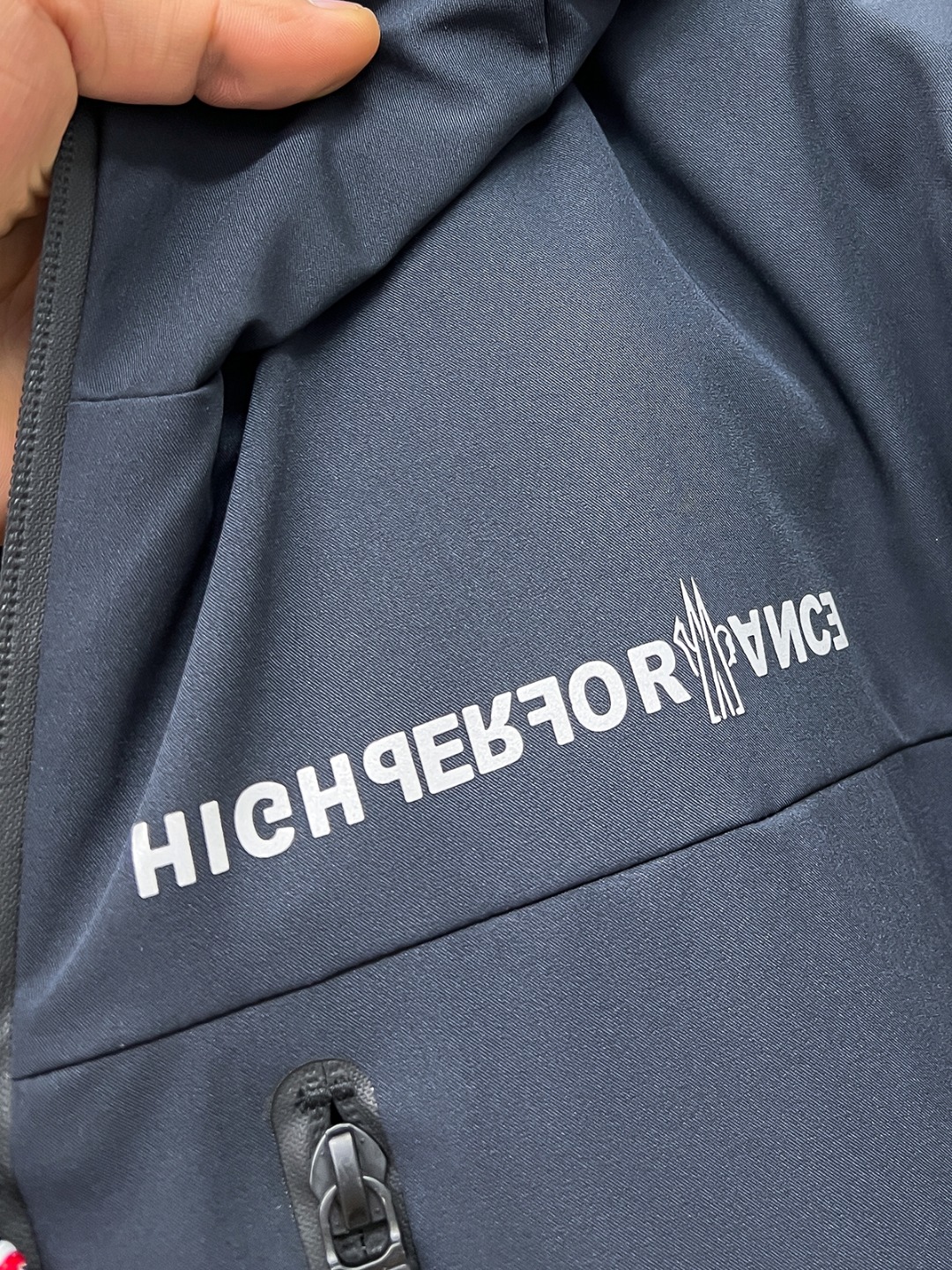 2022秋冬Mon*ler Grenble压胶滑雪羽绒服