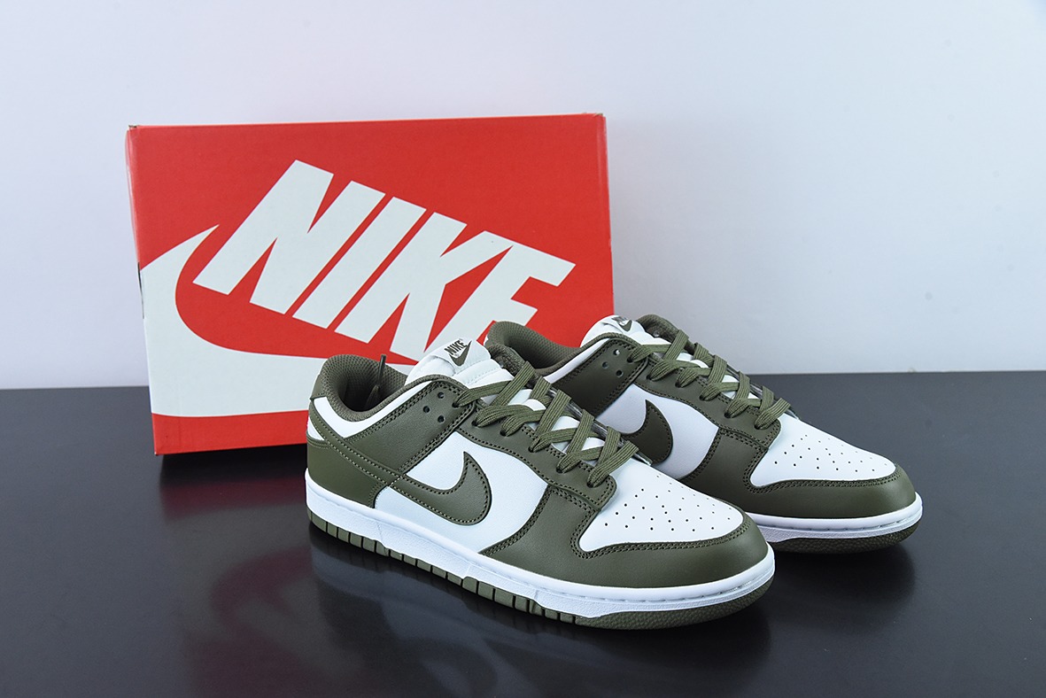 Nike Dunk Low “Medium Olive” 白橄榄绿低帮休闲板鞋  货号：DD1503-120