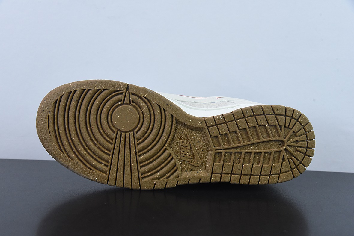Nike SB Dunk Low 灰白红 双层Swoosh低帮休闲运动鞋  货号： DO9457-100