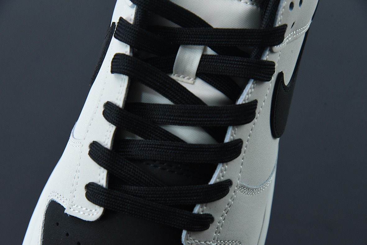 Nike Dunk Low ✖ 《头文字D》 AE86 藤原拓海专属座驾低帮休闲板鞋 货号：AE1391-086
