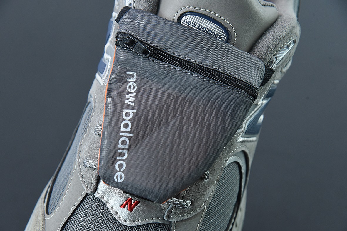 New Balance 新百伦M2002RVA 复古跑鞋/口袋 灰银 2022最款