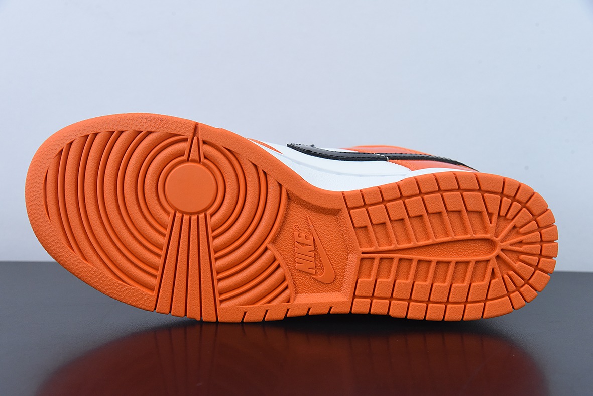 Nike SB Dunk Low  漆皮南瓜 白黑橙男女同款运动鞋板鞋 货号：DJ9955-800