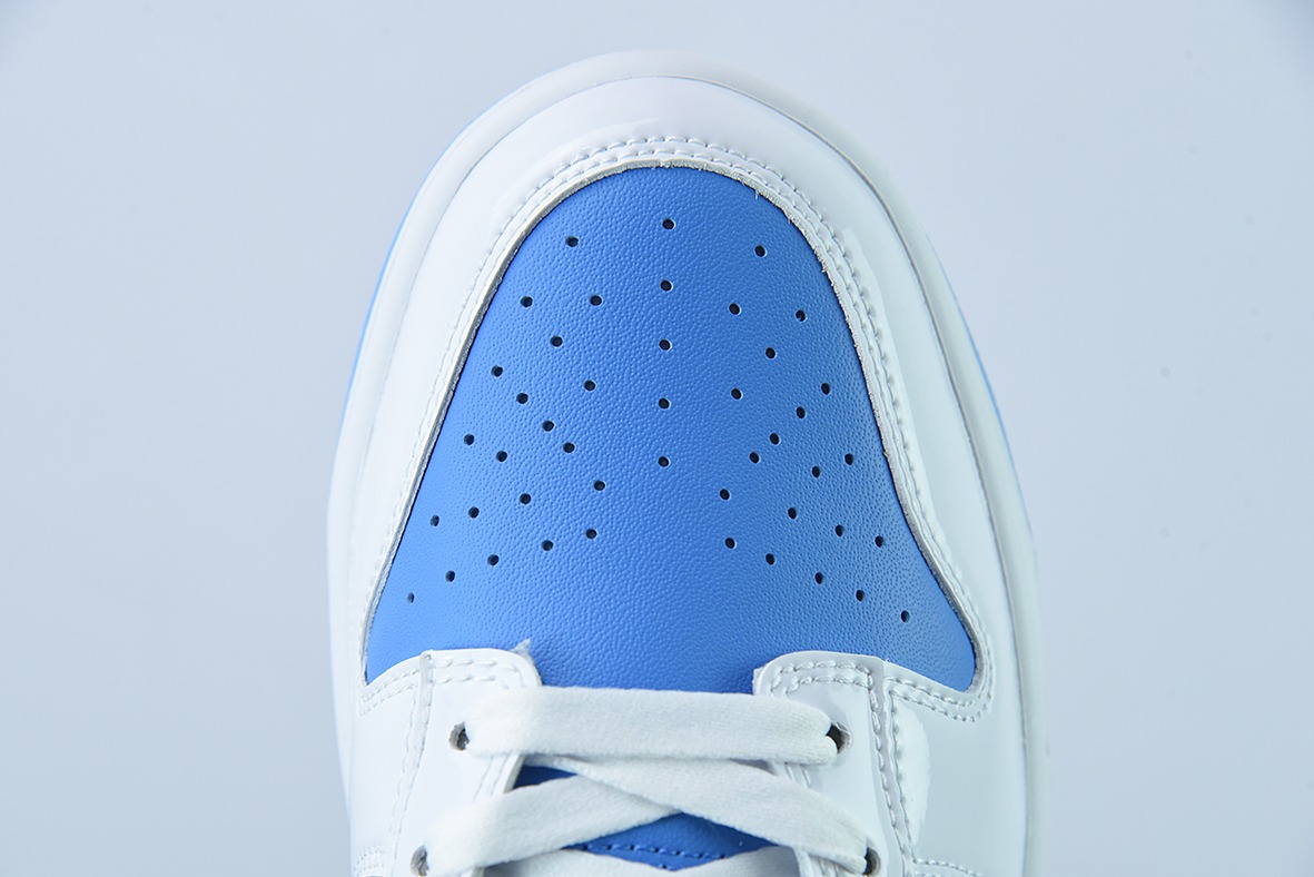 Nike Dunk Low "Reverse UNC" 反转北卡蓝低帮运动鞋 货号:DJ9955-101