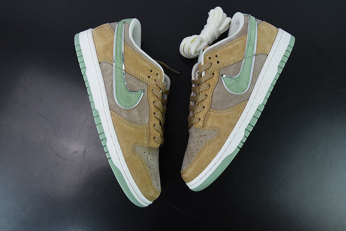 Otomo Katsuhiro x Nike SB Dunk Low "Steamboy OST"麂皮绿棕低帮运动鞋 货号:ST1391 202