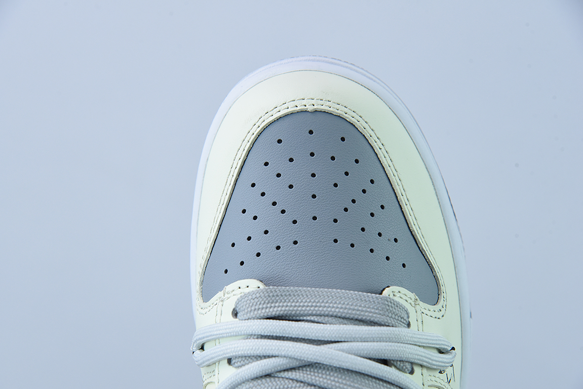 NK Dunk Low Retro 解构定制配色 米黄灰黑笑脸低帮休闲板鞋 货号：DD1391-100