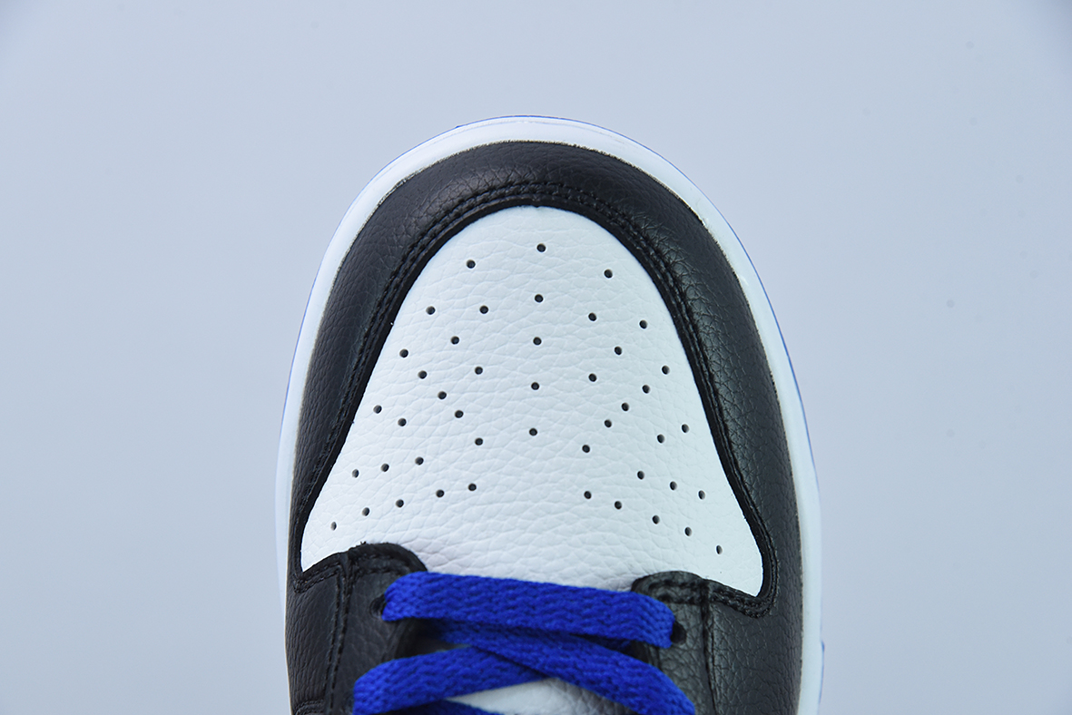 Nk Dunk Low 黑白蓝 SB扣碎篮板时尚休闲板鞋 货号：FD9064-110