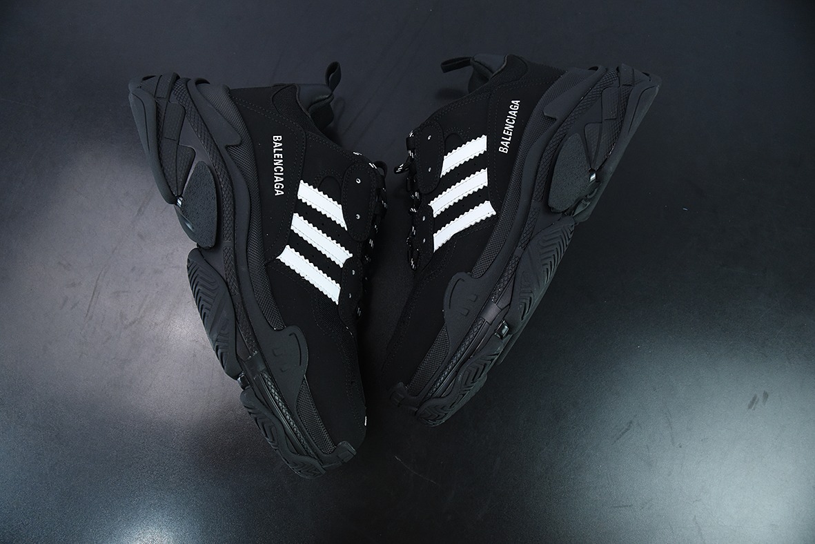巴黎世家联名阿迪黑白 Balenciaga x Adidas 三叶草 Triple S 老爹鞋 巴黎世家运动鞋