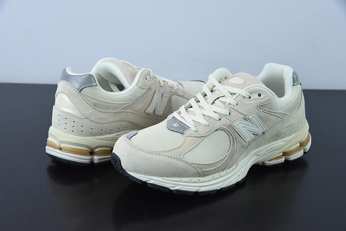 New Balance Refined Future 米灰色 2002系列 复古休闲跑步鞋 纯原版本货号: M2002RCC