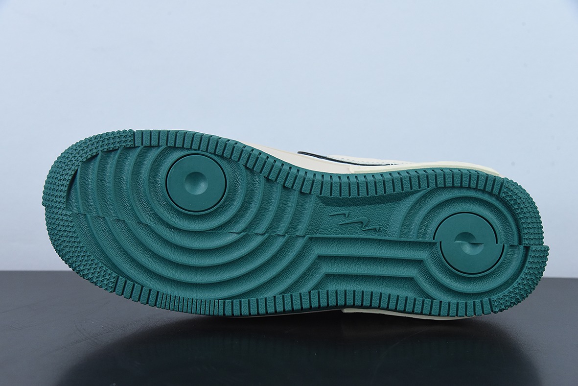 Nike Air Force 1 Fontanka“violet” 空军一号低帮运动休闲板鞋货号:CW6688-604