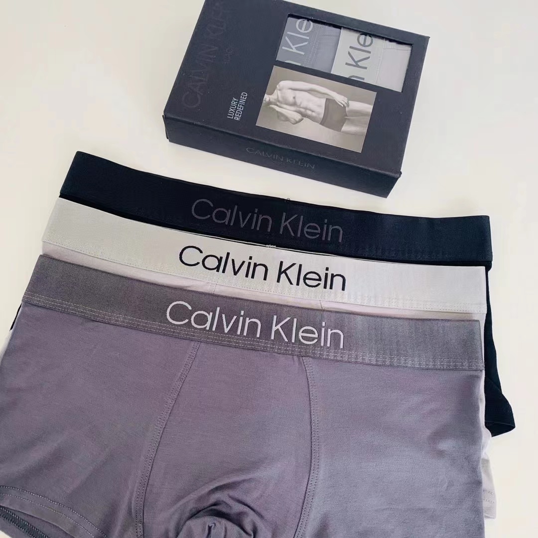 CK莫代尔经典款舒适性，透气性，不掉色，不卡裆不勒腰面料柔软，透气，采用高弹力腰带，不勒腰比较合适秋冬季