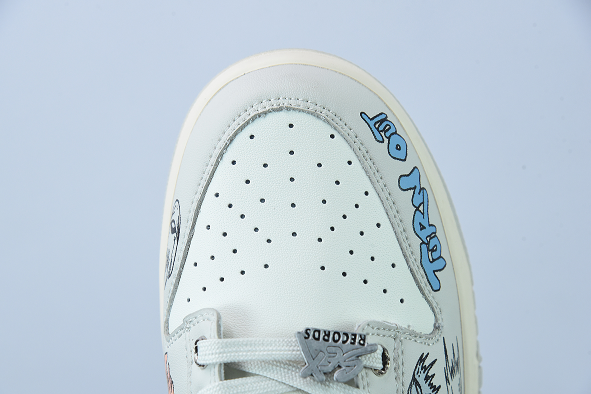 niek dunk low  灰白涂鸦 低帮休闲运动滑板板 货号：DD1503-107