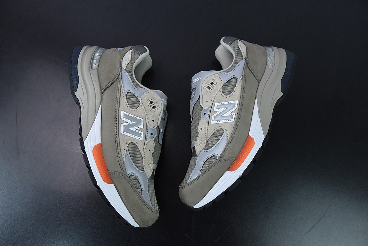 WTAPS x New Balance M992WT 新百伦NB992 联名总统复古慢跑鞋 灰绿