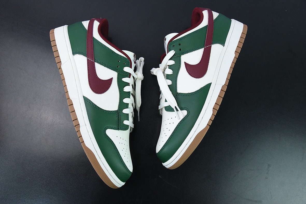 Nk SB Dunk Low "Gorge Green" 豆沙绿配色 SB低帮休闲板鞋 货号:FB7160-161