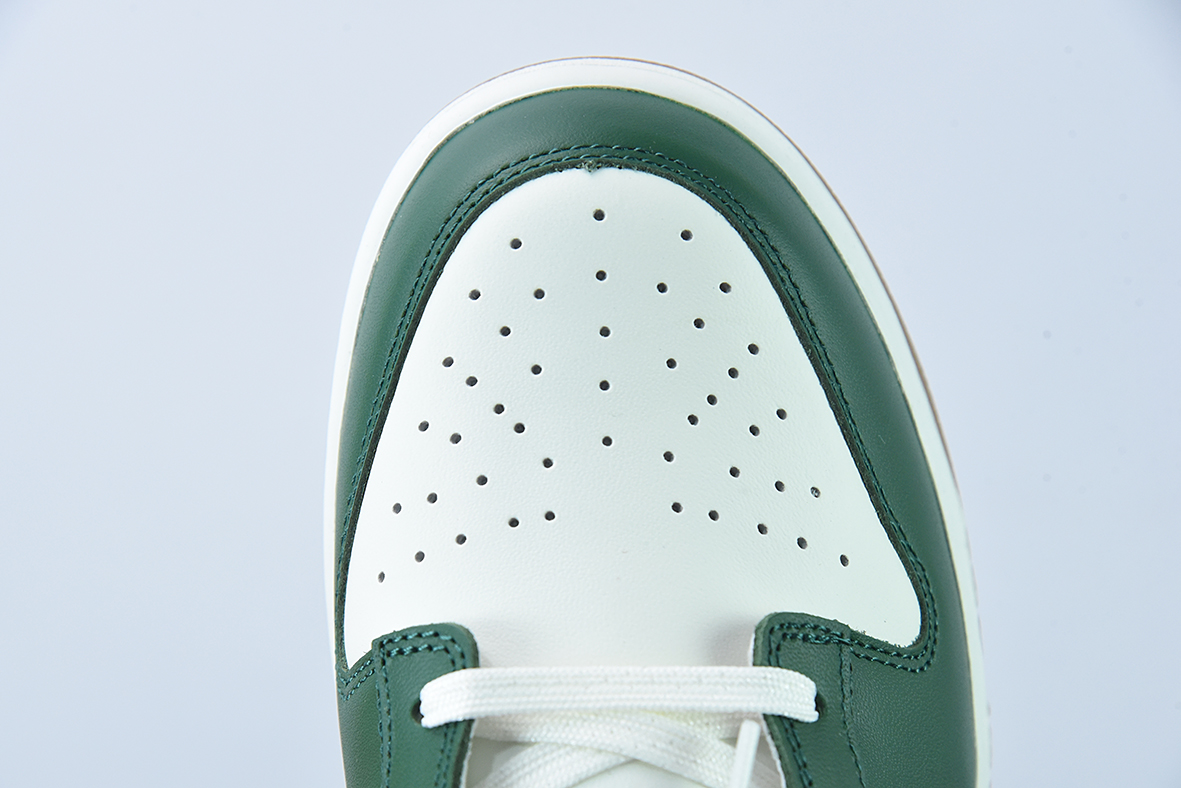 Nk SB Dunk Low "Gorge Green" 豆沙绿配色 SB低帮休闲板鞋 货号:FB7160-161