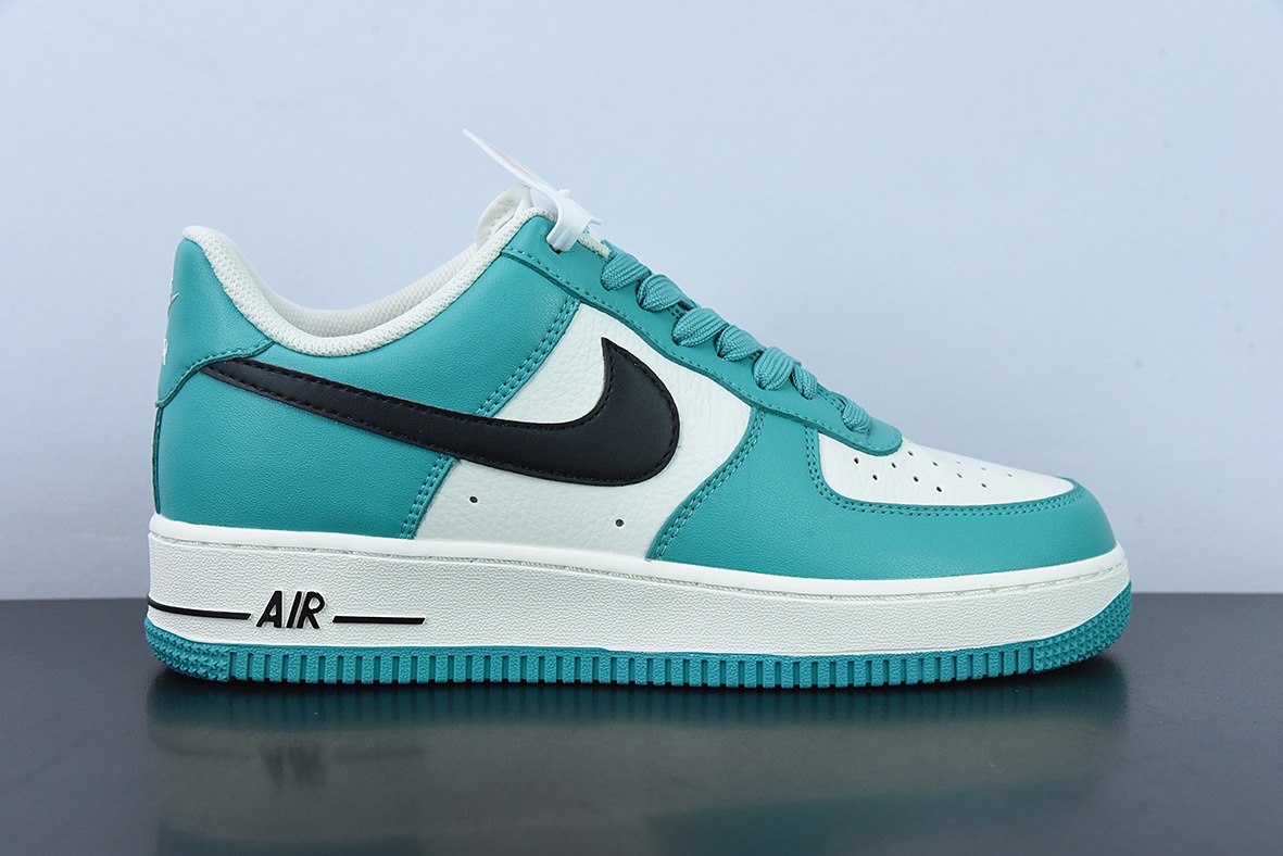 Nike Air Force 1 Low ’07 米黑绿配色 空军一号低帮休闲板鞋 货号:GH5696-302