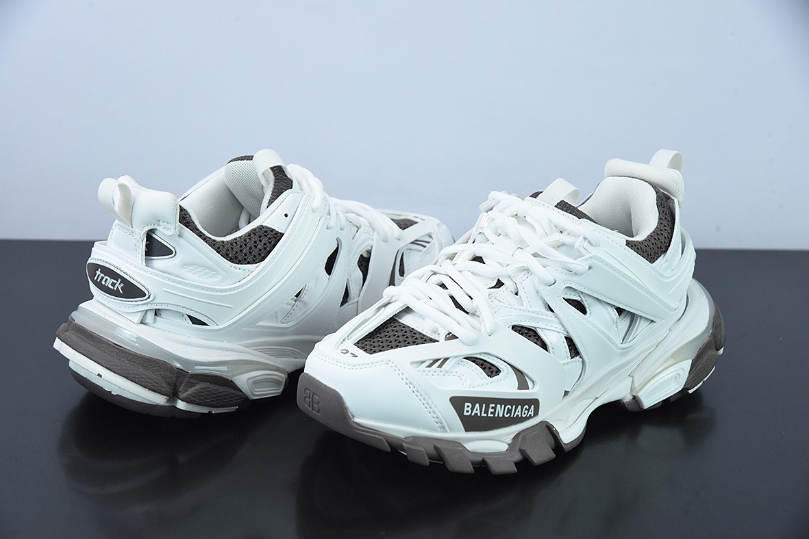 Balenciaga 巴黎世家 Track Sneaker 巴黎世家三代 户外概念复古老爹鞋