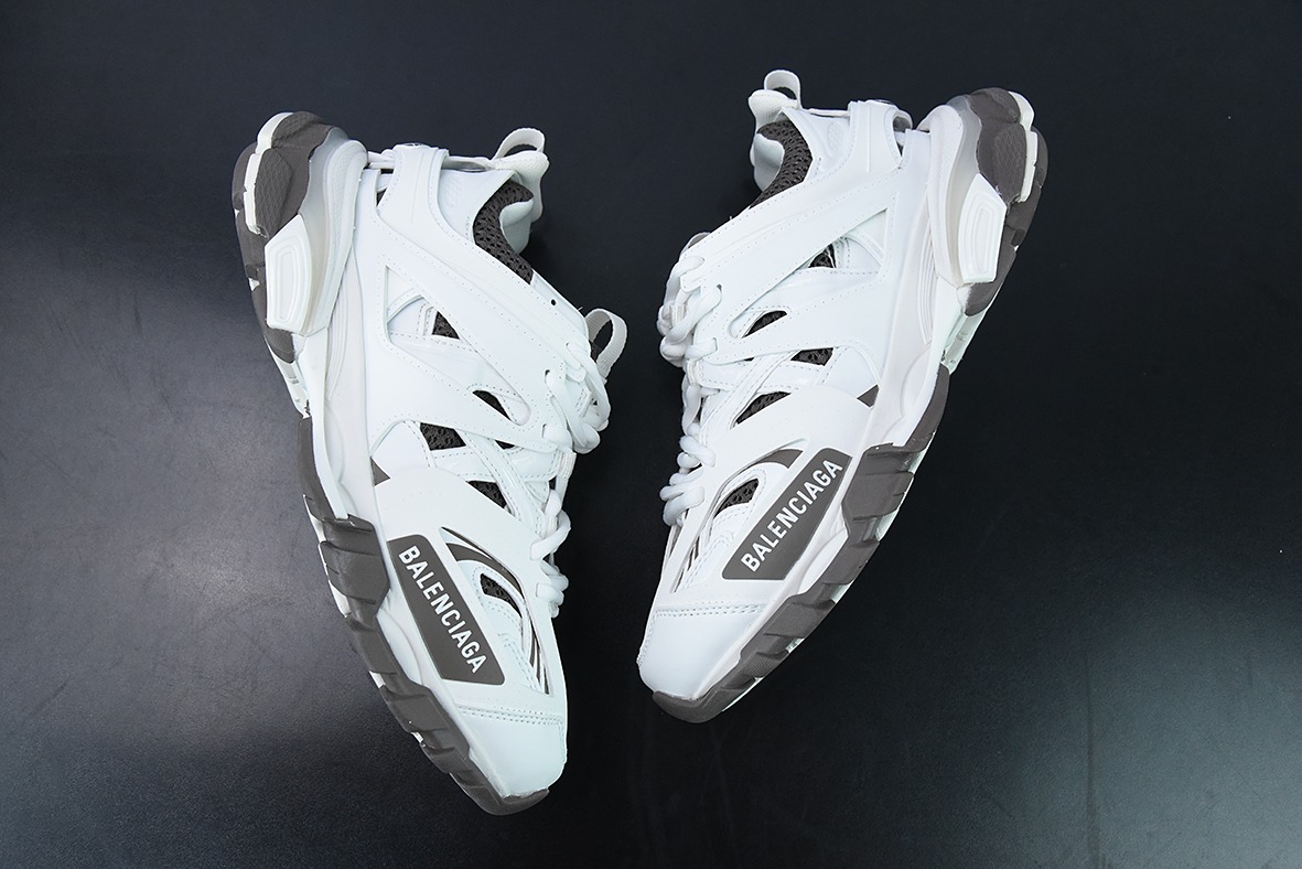 Balenciaga 巴黎世家 Track Sneaker 巴黎世家三代 户外概念复古老爹鞋