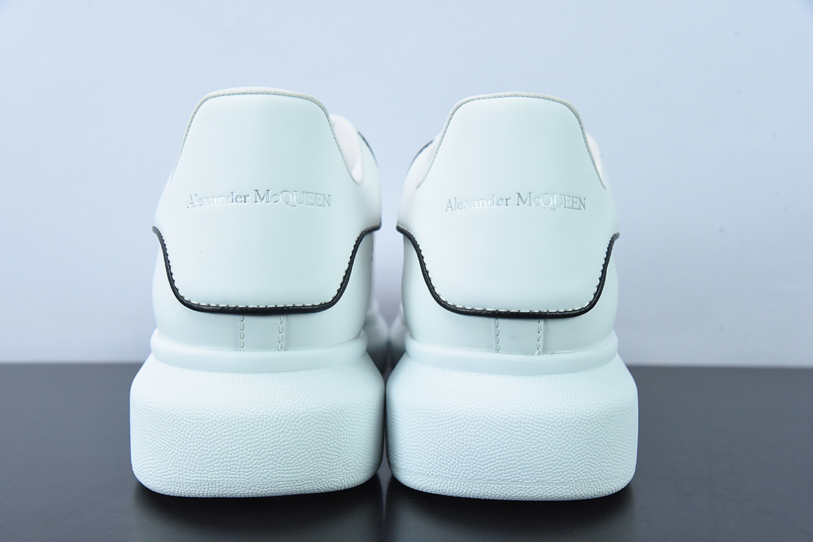 Alexander McQueen 亚历山大麦昆松糕鞋厚底增高小白鞋